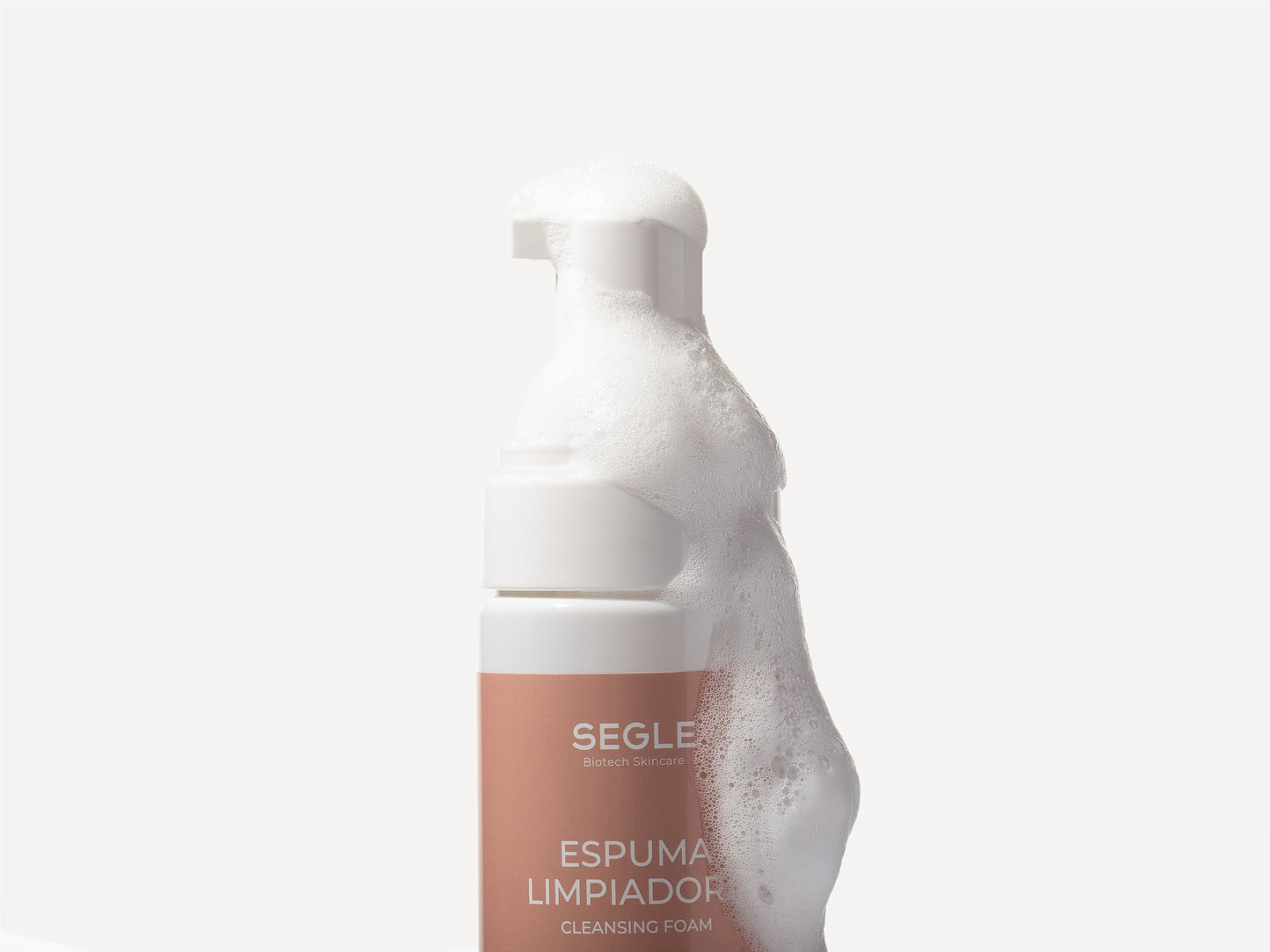 SEGLE drėkinančios veido prausimosi putos su hialuronu, 150ml